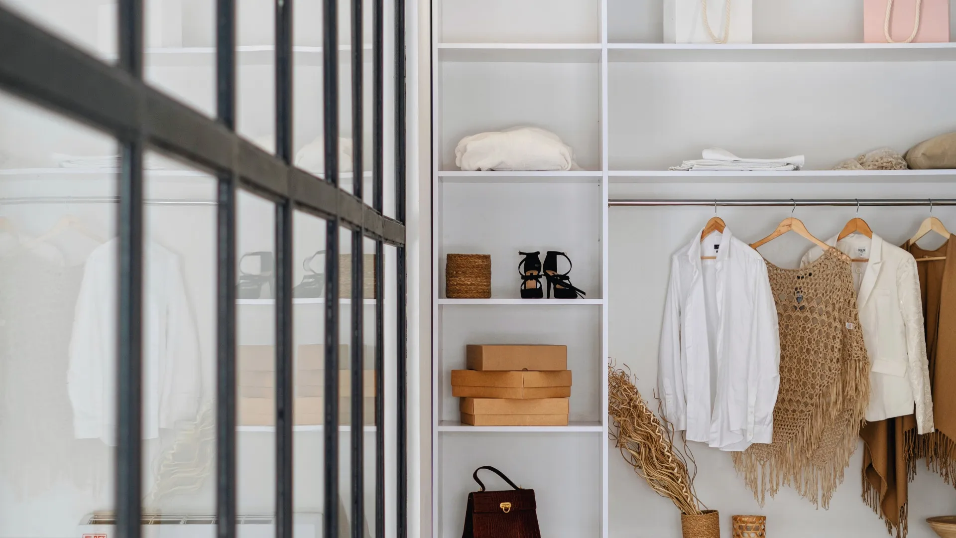 Les incontournables du dressing pour une rentrée tendance