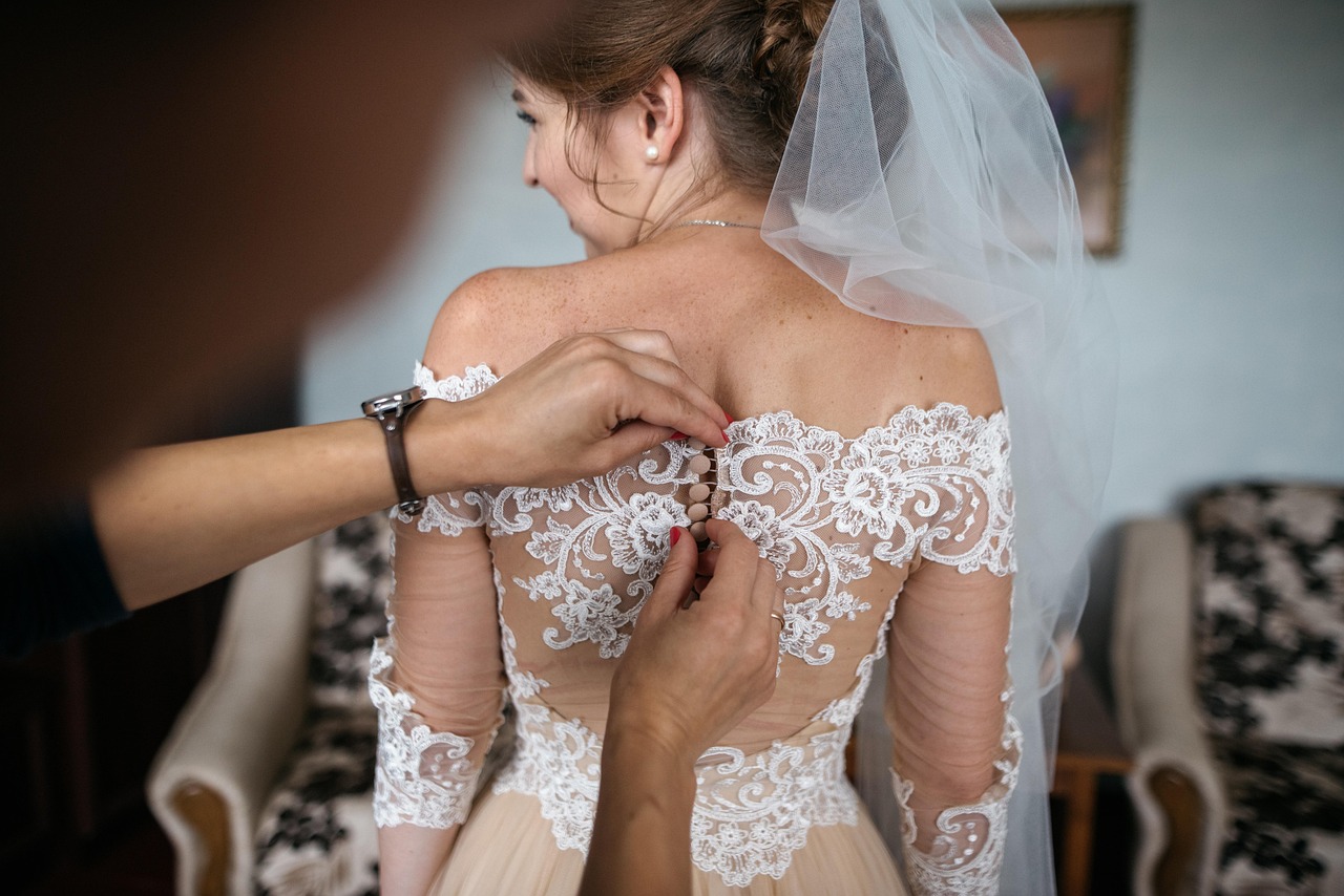 Femme : comment bien choisir sa tenue de mariage ?