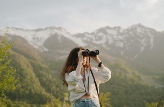 6_conseils_de_sécurité_à_connaître_pour_les_jeunes_filles_qui_voyagent_seules