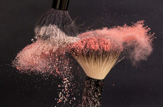 Comment_nettoyer_ses_pinceaux_de_maquillage_?
