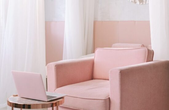 7_étapes_incontournables_pour_décorer_avec_du_rose