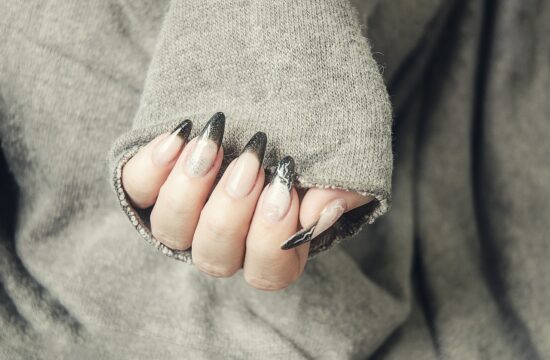 Chablon_ongle_:_comment_l_utiliser_pour_une_manucure_parfaite_?