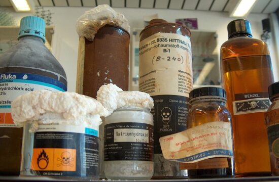 Que_savons_nous_des_faibles_doses_de_produits_chimiques_et_de_notre_santé_?