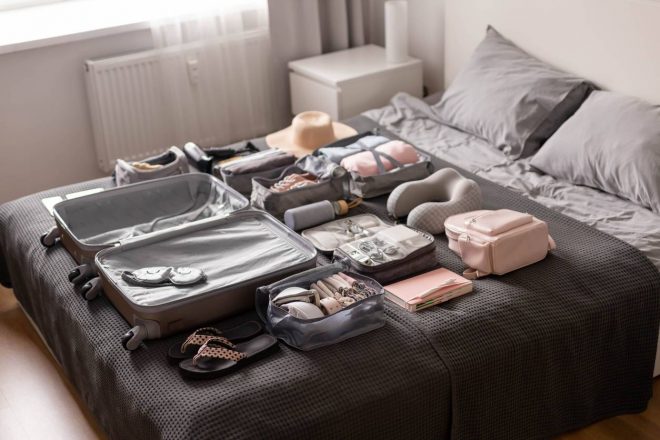 rangement valise pochettes