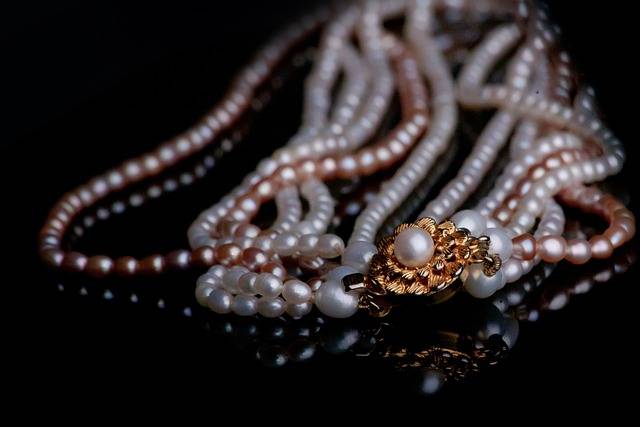 Tendance bijoux pierre mode moderne