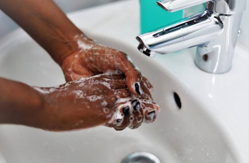 5_Désinfectants_naturels_pour_une_maison_saine_et_éco_responsable_que_les_femmes_adorent_
