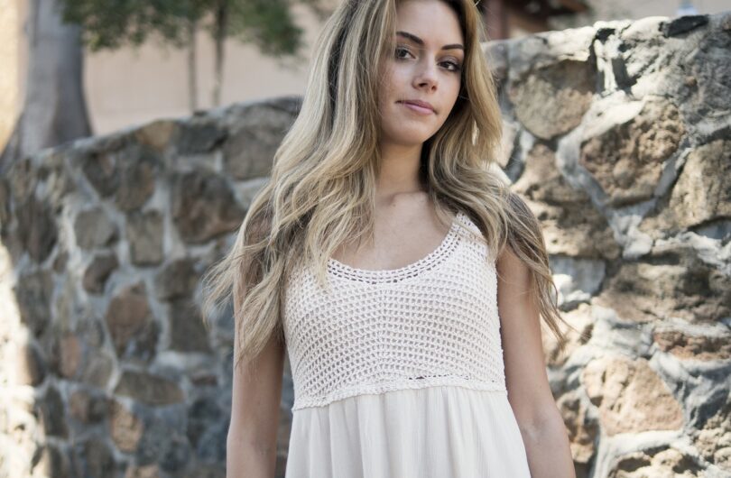 5_Solutions_pour_ajuster_votre_robe_trop_serrée_à_la_poitrine