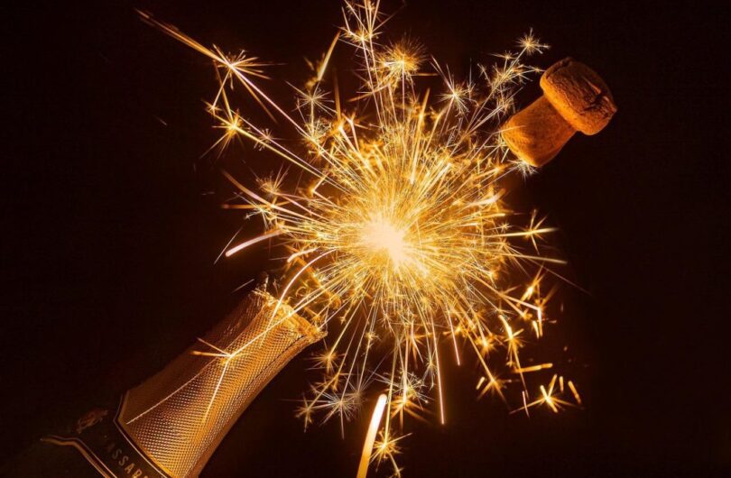 Cierge_magique:_l’accessoire_de_fête_intemporel_et_populaire