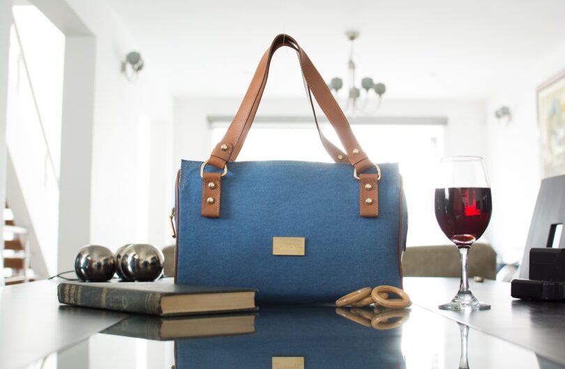 Les_sacs_de_luxe_français,_des_accessoires_qui_se_vendent_à_travers_le_monde
