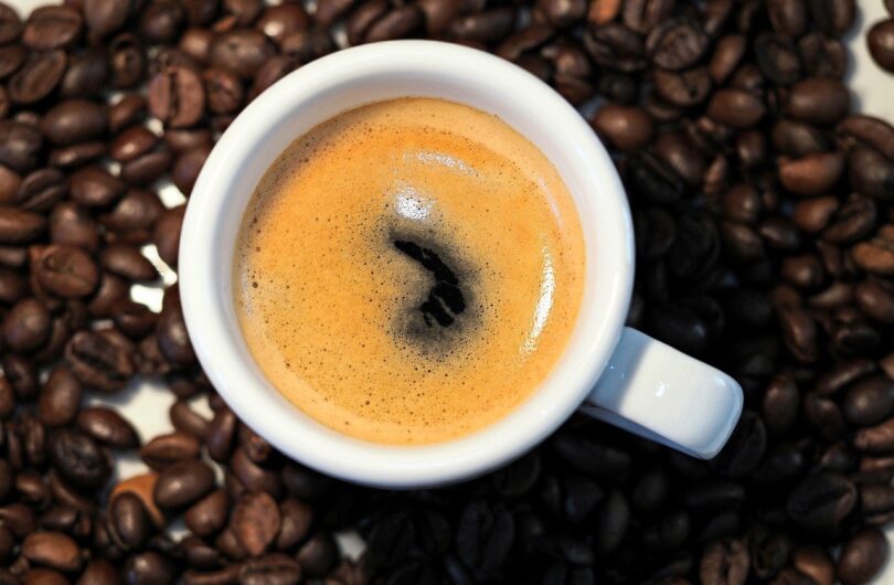 Plongez_dans_l_univers_envoûtant_du_café_aromatisé_pour_elle