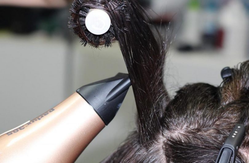 Quels_sont_les_avantages_d’un_sèche_cheveux_ionique?