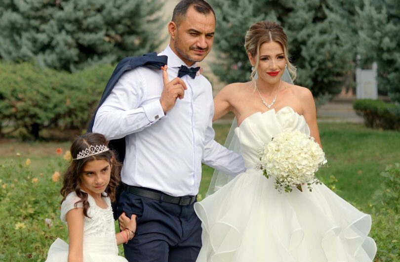 Robes_de_mariée_bohème_:_une_tendance_chic_et_relaxante_pour_les_mariages_modernes
