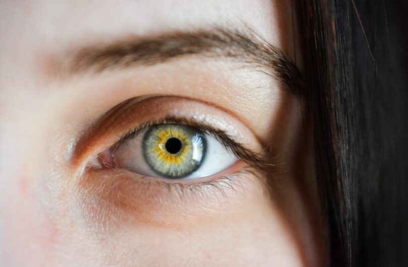 Voici_ce_que_la_forme_de_vos_sourcils_révèle_sur_vous_en_tant_que_personne