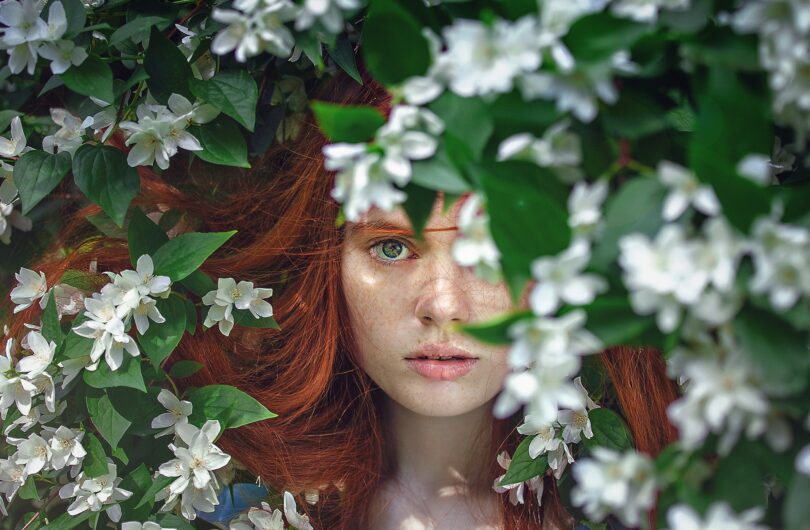 girl-2436545_1920
